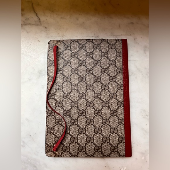 GUCCI Notebook - Picture 7 of 9